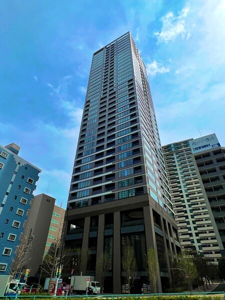 プレミストタワー白金高輪(2004)外観写真