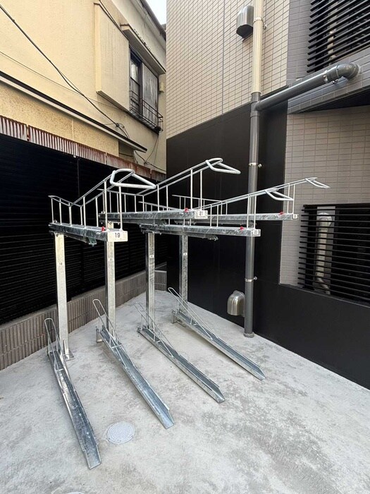 log入谷の駐輪場