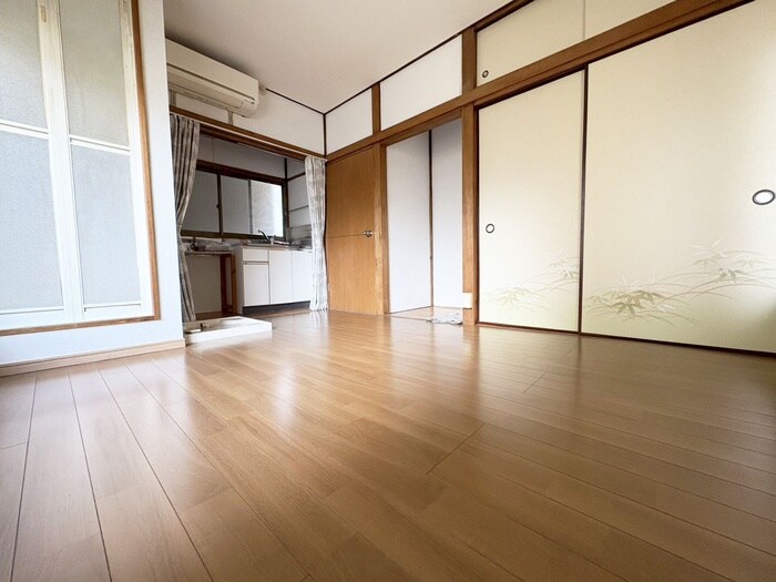 物件内観写真6　(居室)