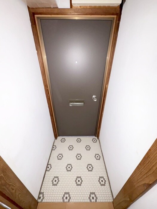 物件内観写真14　(玄関)