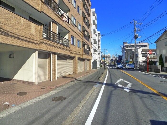 物件外観写真3　(周辺環境)