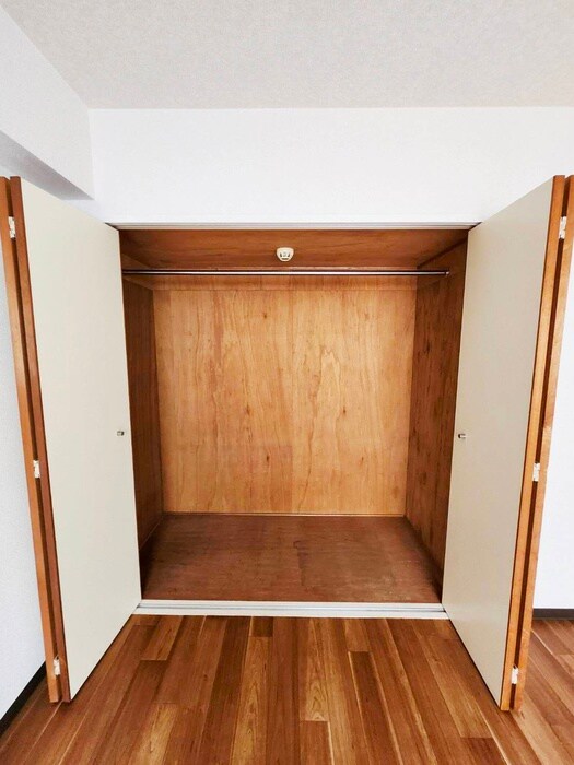 物件内観写真10　(収納)