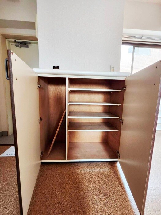物件内観写真16　(靴箱)