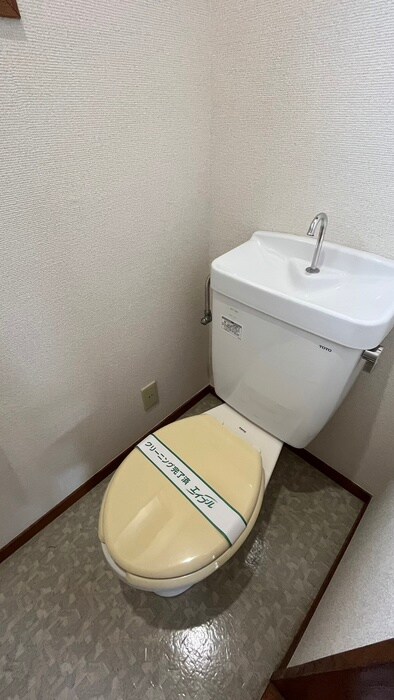 物件内観写真15　(トイレ)