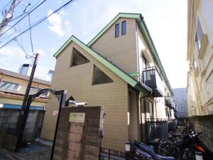 チェリ－スト－ン外観写真