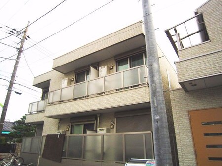 ラパンドルネA棟外観写真