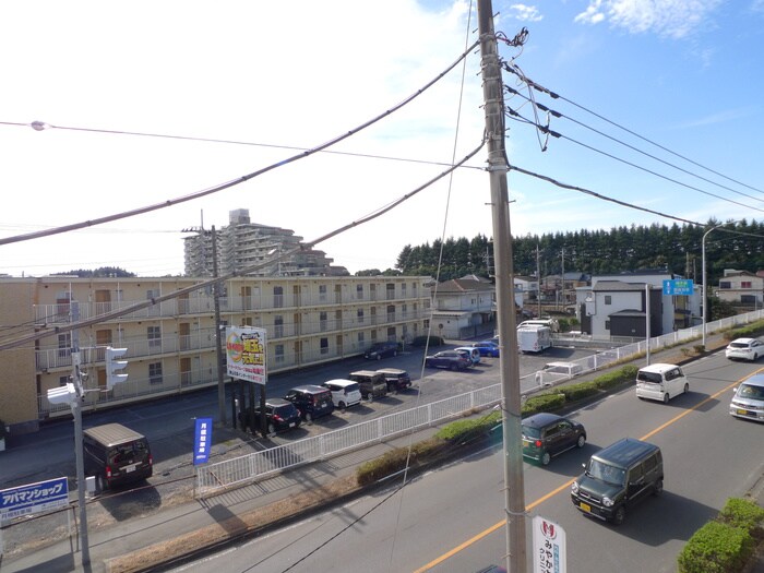 物件内観写真16　(室内からの展望)