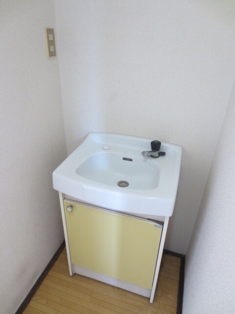 物件内観写真12　(洗面)