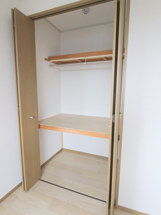 物件内観写真11　(収納)