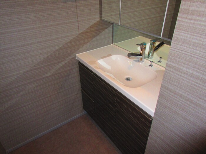 物件内観写真13　(洗面)