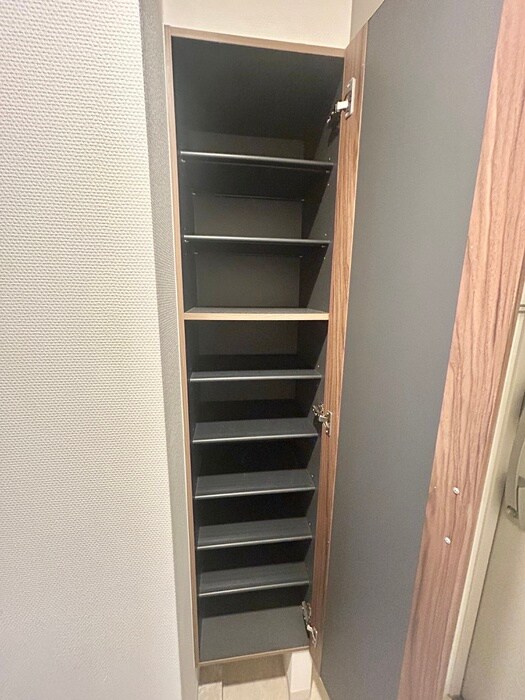 物件内観写真16　(靴箱)