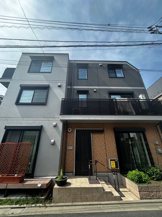 物件外観写真2　(外観写真)