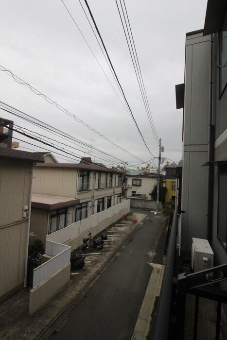 物件内観写真22　(室内からの展望)