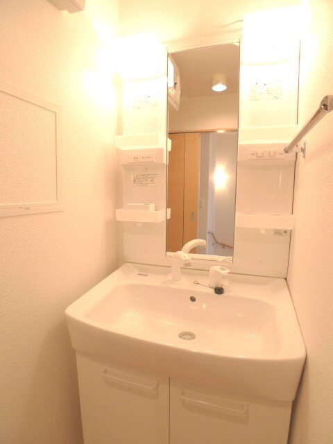 物件内観写真14　(洗面)