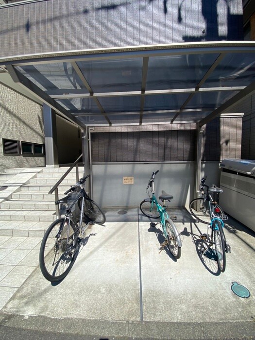 物件外観写真6　(駐輪場)
