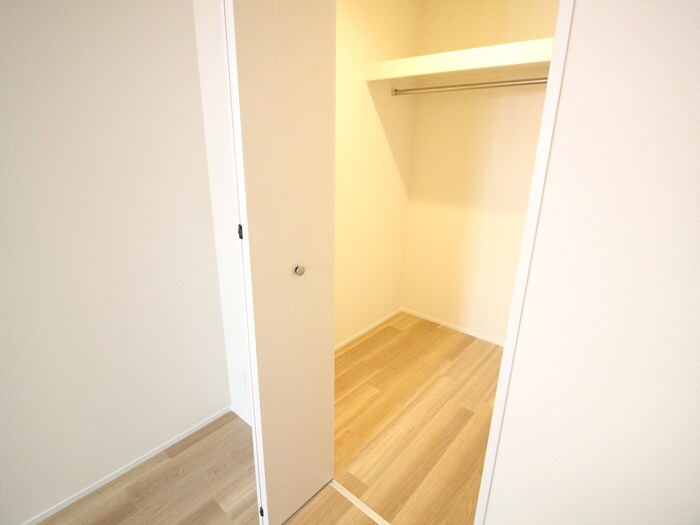 物件内観写真11　(収納)