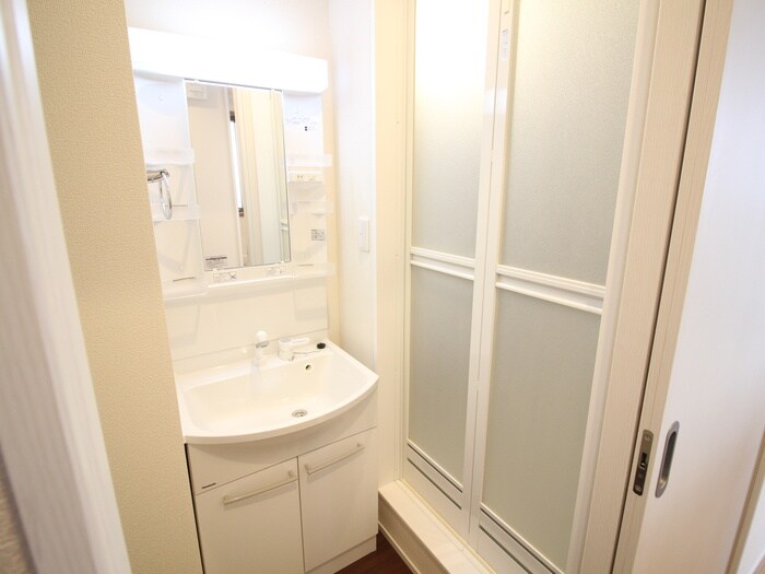 物件内観写真15　(洗面)