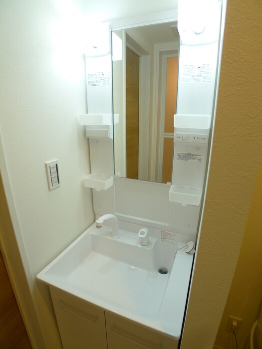 物件内観写真8　(洗面)