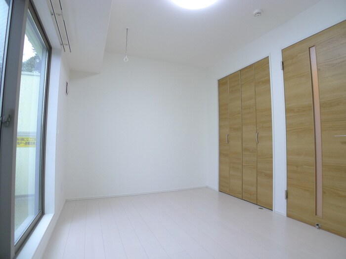 物件内観写真17　(居室)