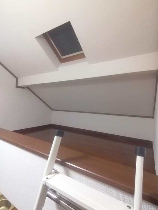 物件内観写真11　(ロフト)