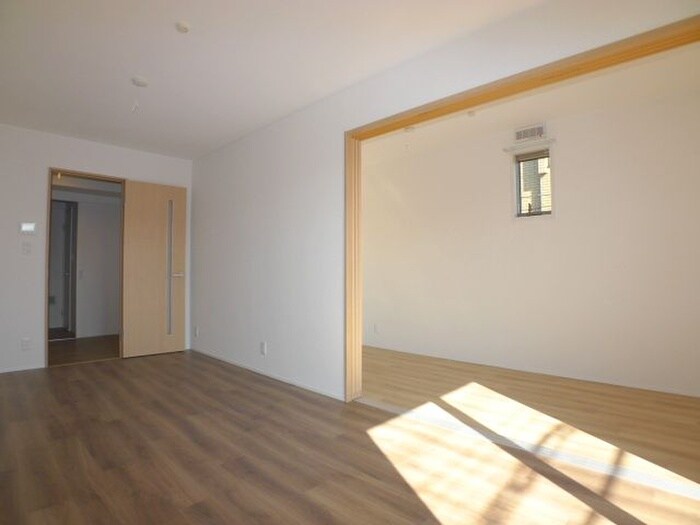 物件内観写真8　(居室)