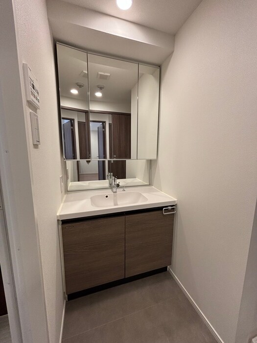 物件内観写真14　(洗面)