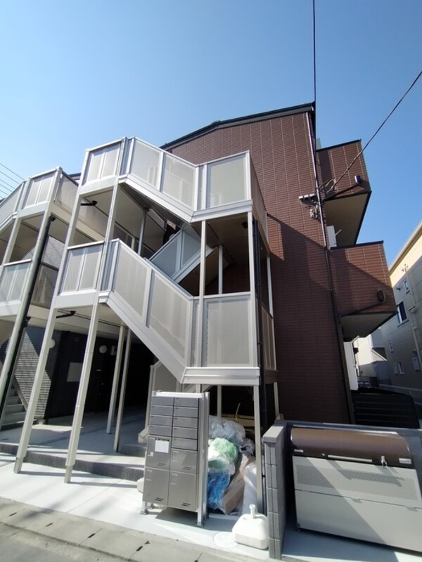 建築中
