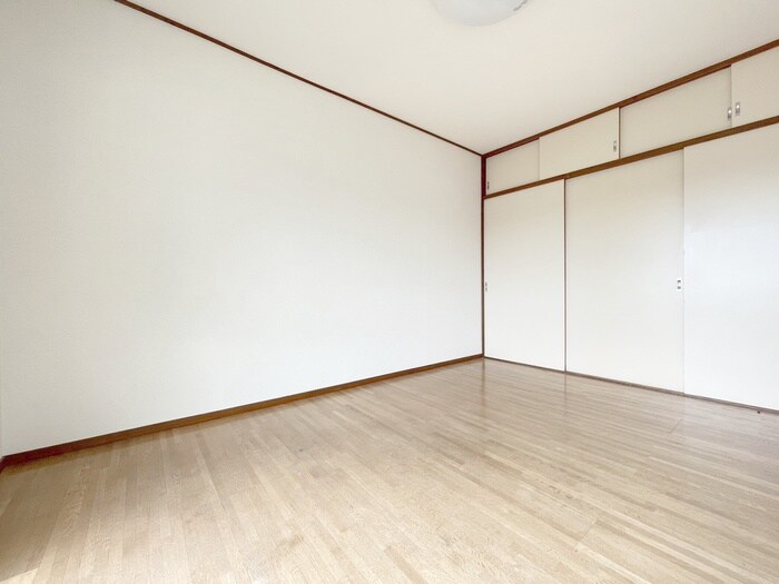 物件内観写真10　(居室)