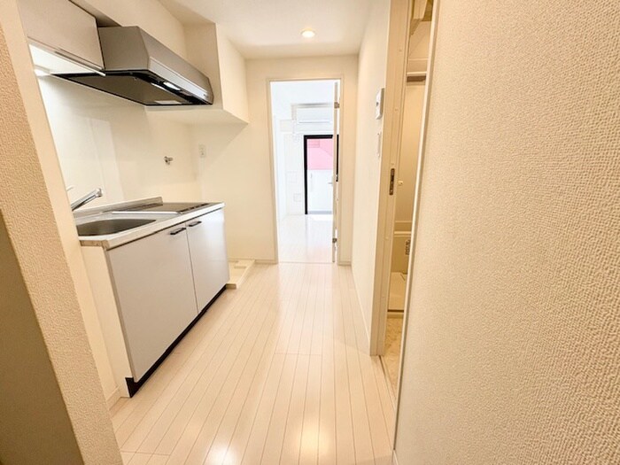 物件内観写真16　(廊下)