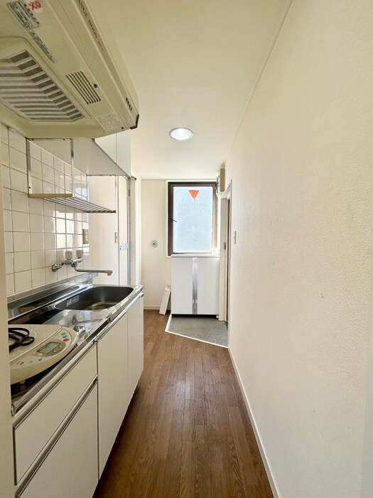 物件内観写真15　(廊下)