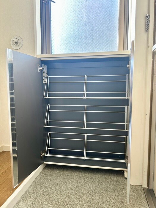 物件内観写真17　(靴箱)