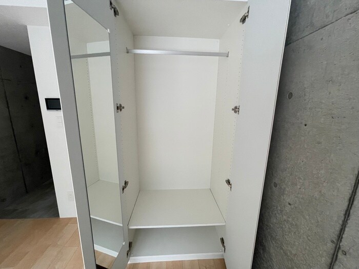 物件内観写真11　(収納)