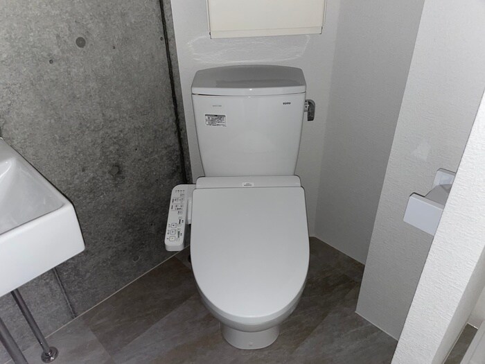 物件内観写真14　(トイレ)