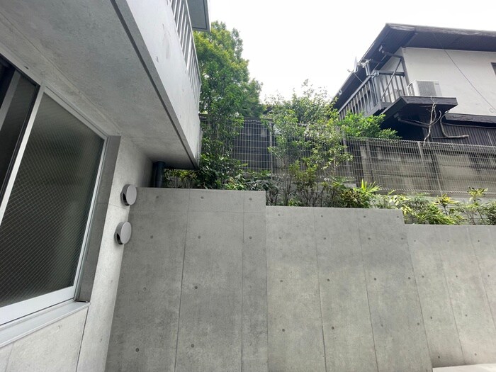 物件内観写真17　(室内からの展望)