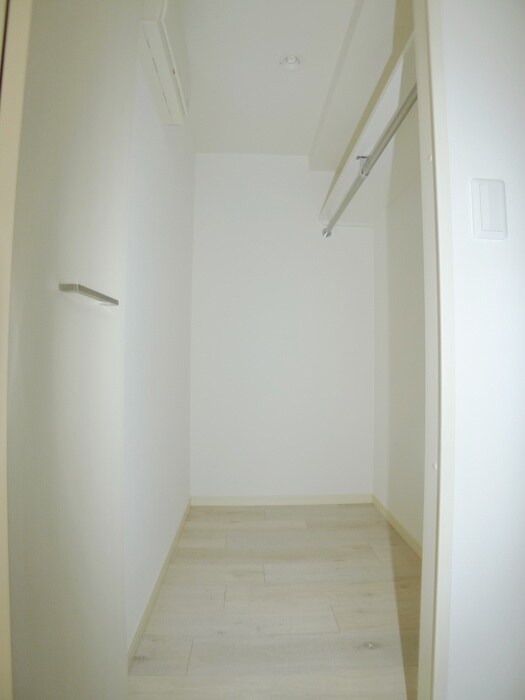 物件内観写真11　(収納)