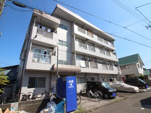 ロイヤル橋本外観写真