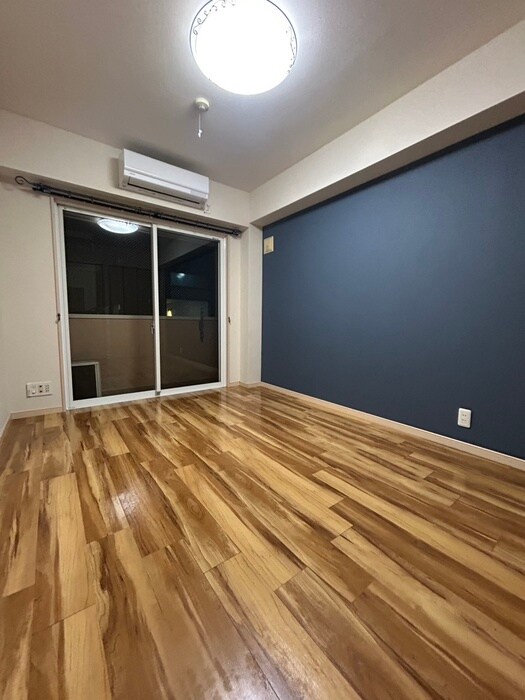 物件内観写真4　(居室)