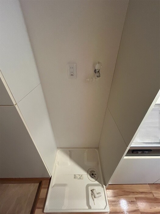 物件内観写真13　(洗濯機置場)