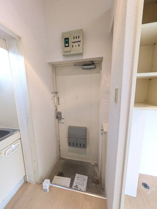 物件内観写真20　(玄関)