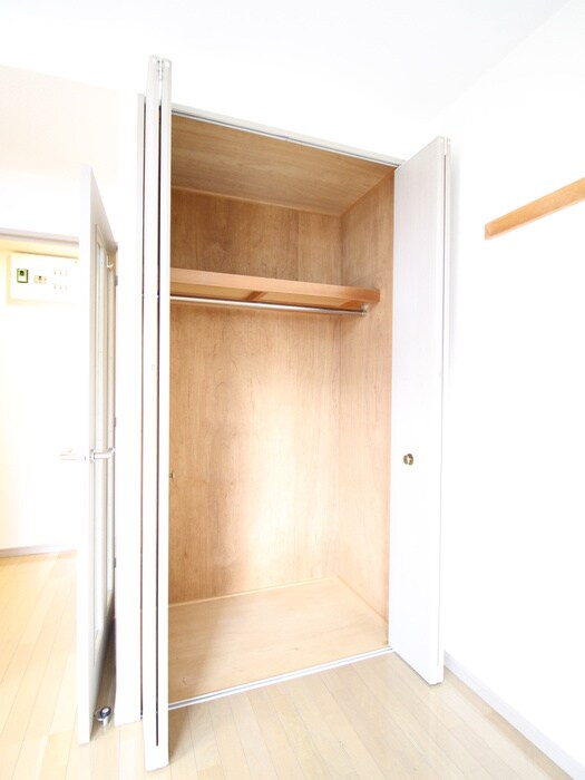 物件内観写真15　(収納)
