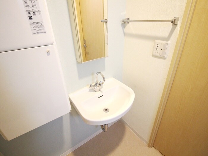 物件内観写真7　(洗面)