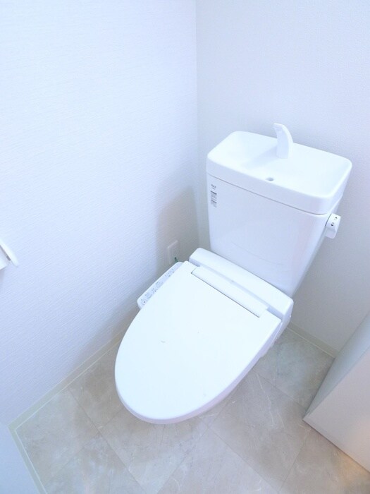 物件内観写真15　(トイレ)