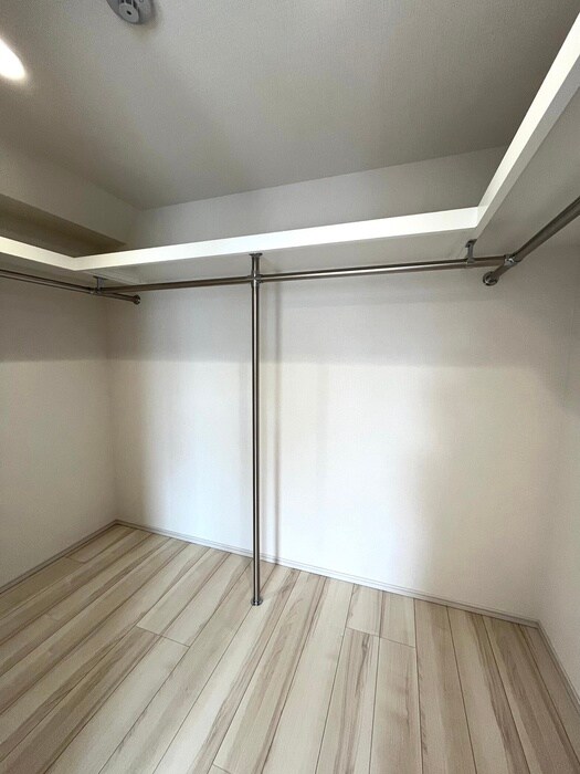 物件内観写真10　(収納)