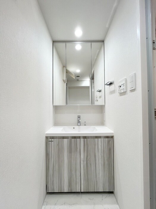 物件内観写真15　(洗面)