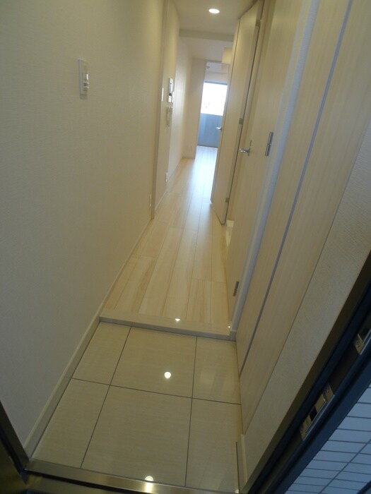 物件内観写真17　(玄関)