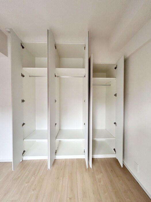 物件内観写真10　(収納)