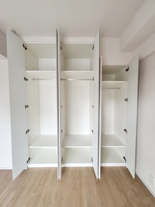 物件内観写真10　(収納)