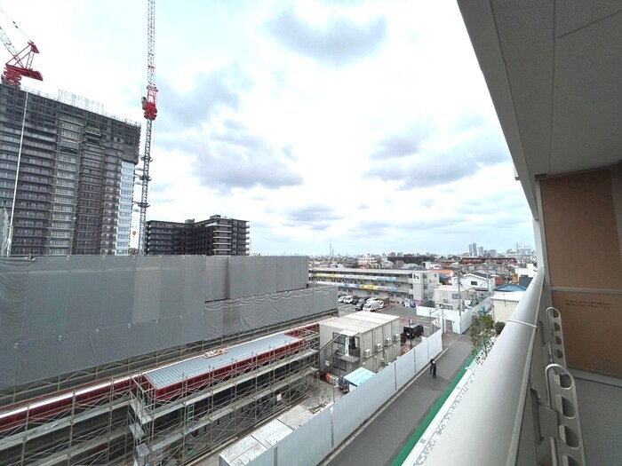 物件内観写真16　(室内からの展望)