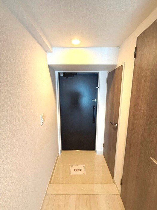 物件内観写真17　(玄関)