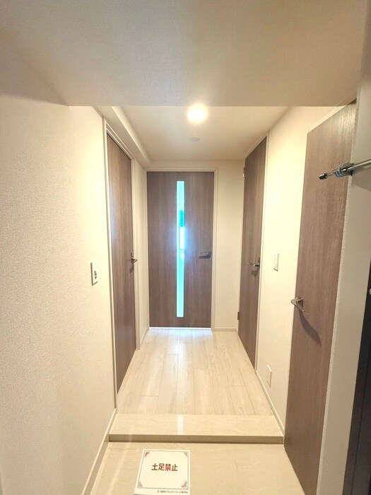 物件内観写真18　(廊下)